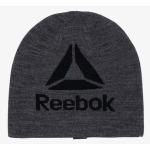 OOO N E SIZE FITS ALL REEBOK SIGNATURE SKI WINTER BEANIE SKULLCAP